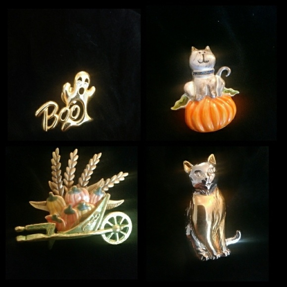 Halloween Pins Set - Picture 1 of 1